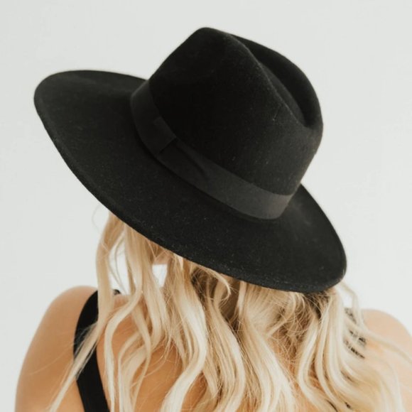 Carly Jean Los Angeles Accessories - Carly Jean Los Angeles CJLA Chelsea Wool Hat Black